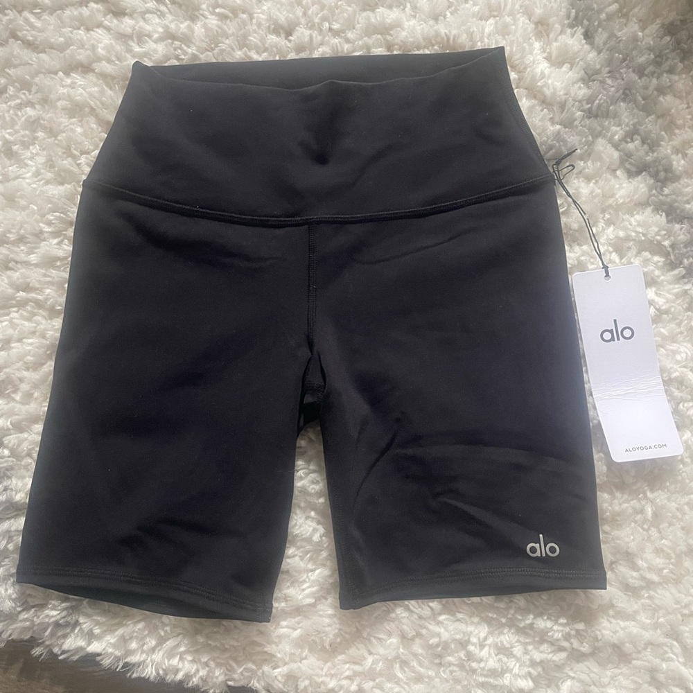 ALO Yoga Women's Black Bike Shorts NWT